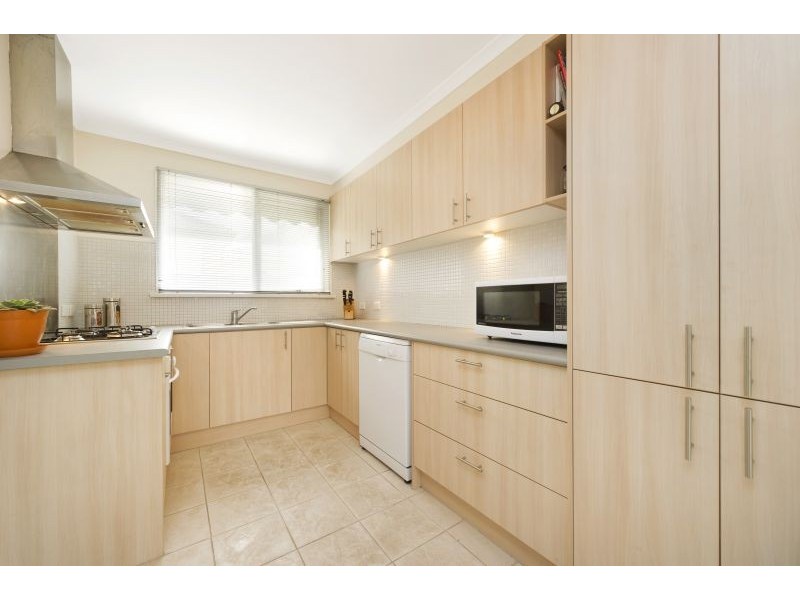 1/15 Iris Road, Glen Iris VIC 3146