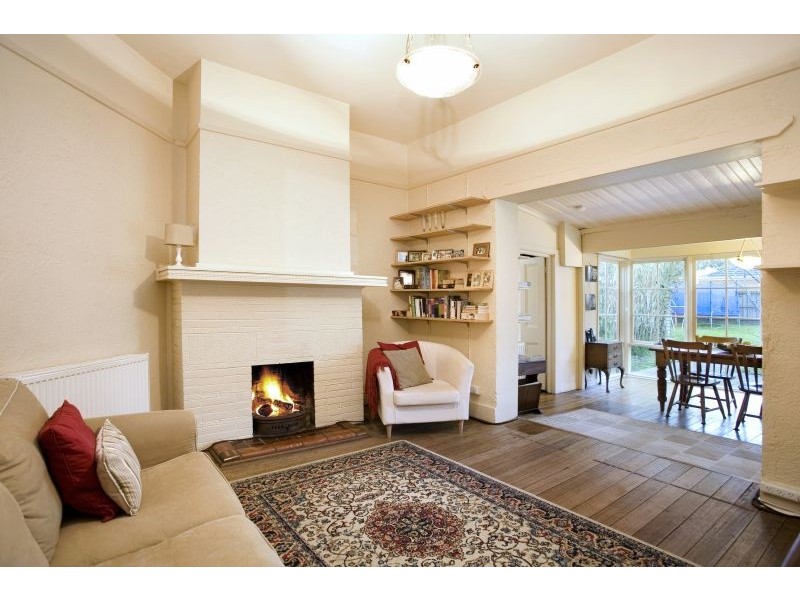 32 Foster Avenue, Glen Huntly VIC 3163