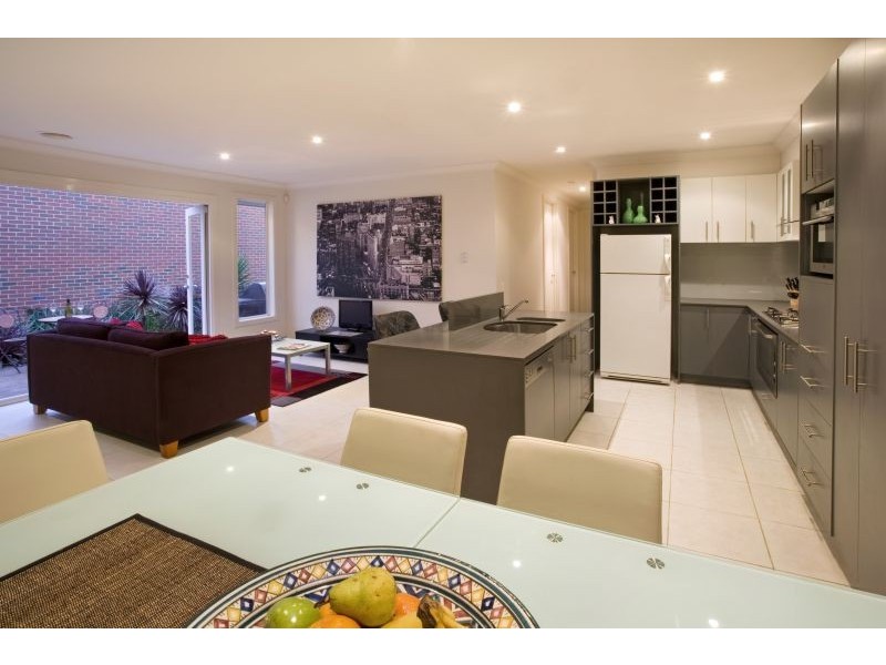 2 Rodway Court, Burwood VIC 3125