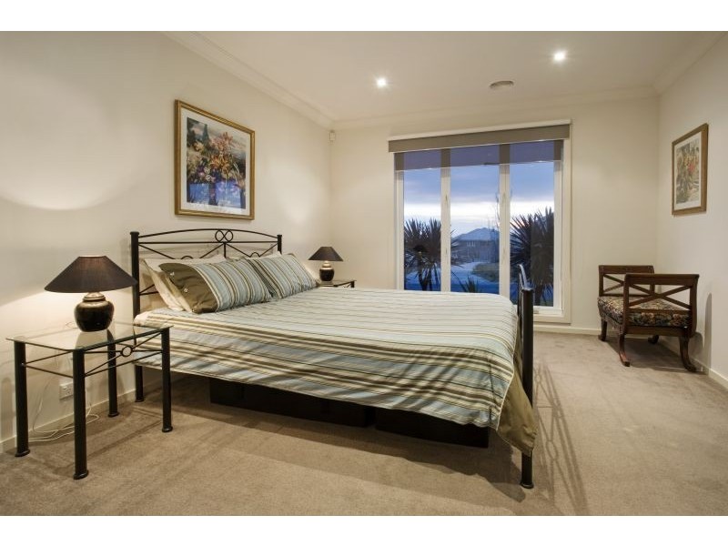 2 Rodway Court, Burwood VIC 3125