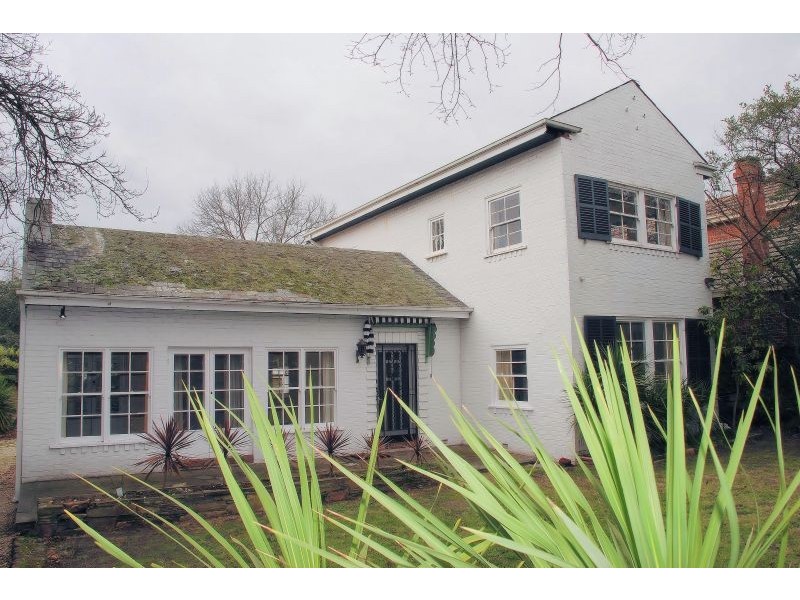 71 Mont Albert Rd, Canterbury VIC 3126