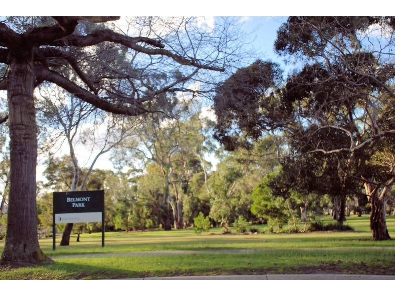 71 Mont Albert Rd, Canterbury VIC 3126