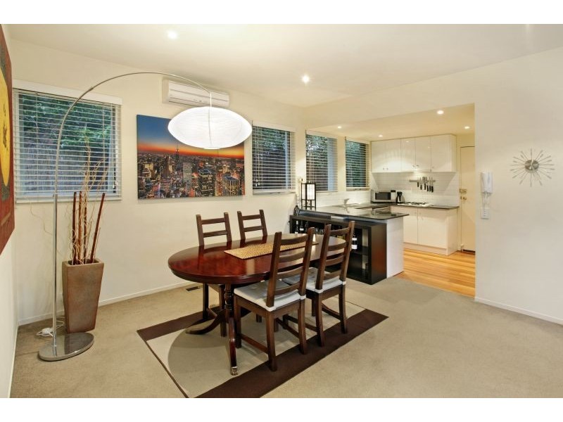 53 Cairnes Crescent, Malvern East VIC 3145