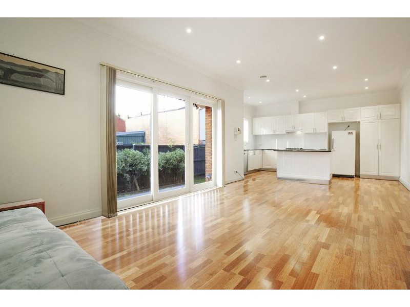 2/22 Terminus Lane, Malvern East VIC 3145