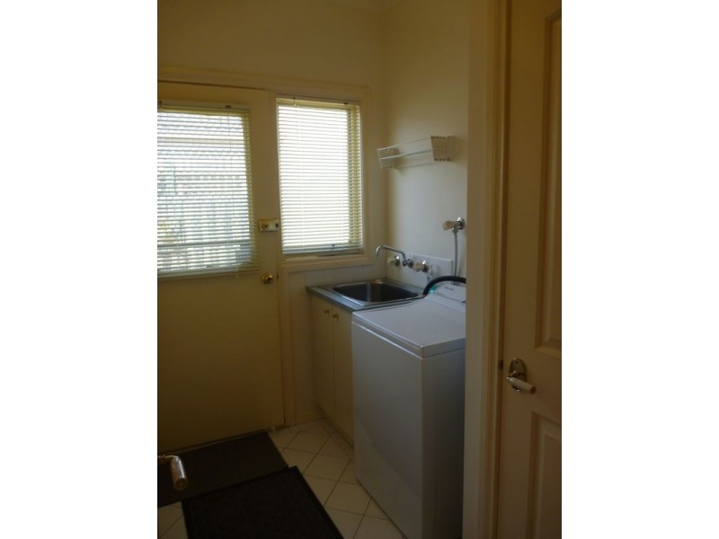 30 McIntyre Street, Burwood VIC 3125