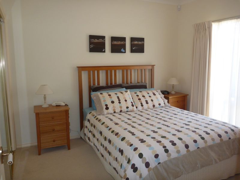 30 McIntyre Street, Burwood VIC 3125