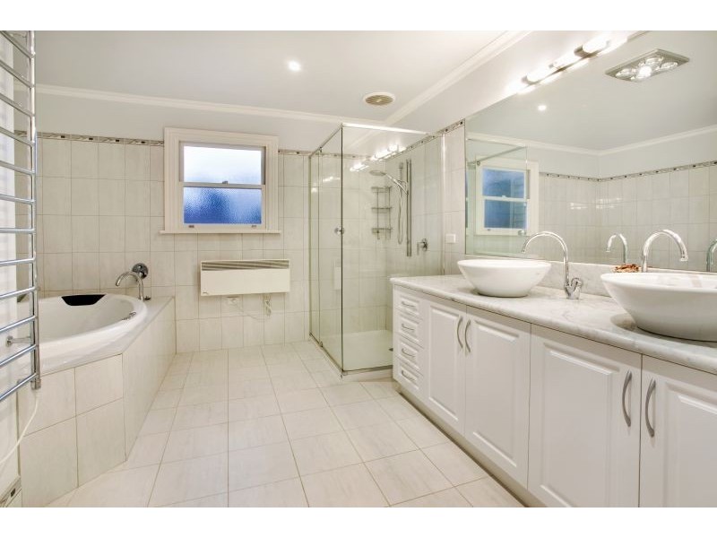 66 Gardiner Parade, Glen Iris VIC 3146