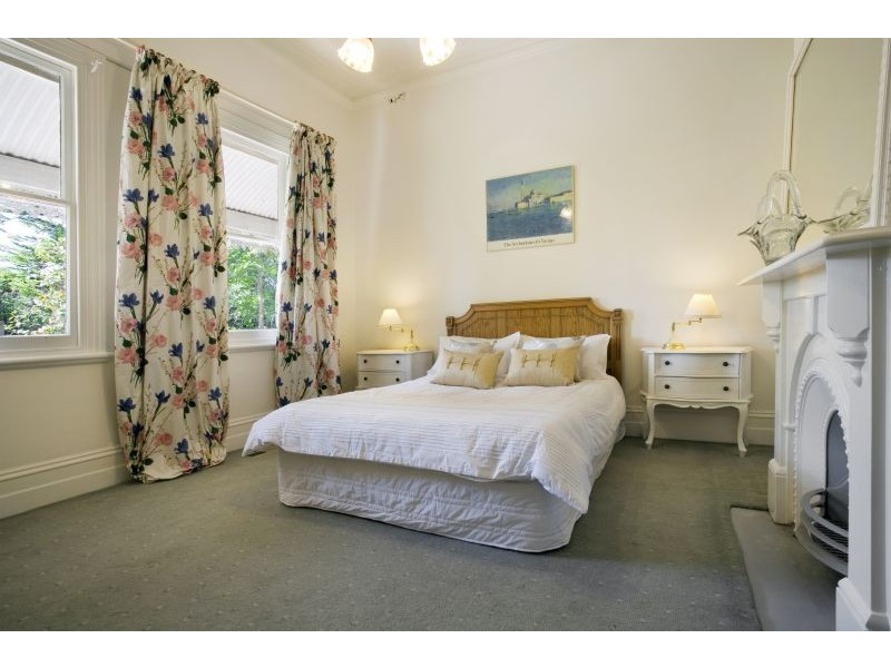 1 Kennett Street, Ashwood VIC 3147