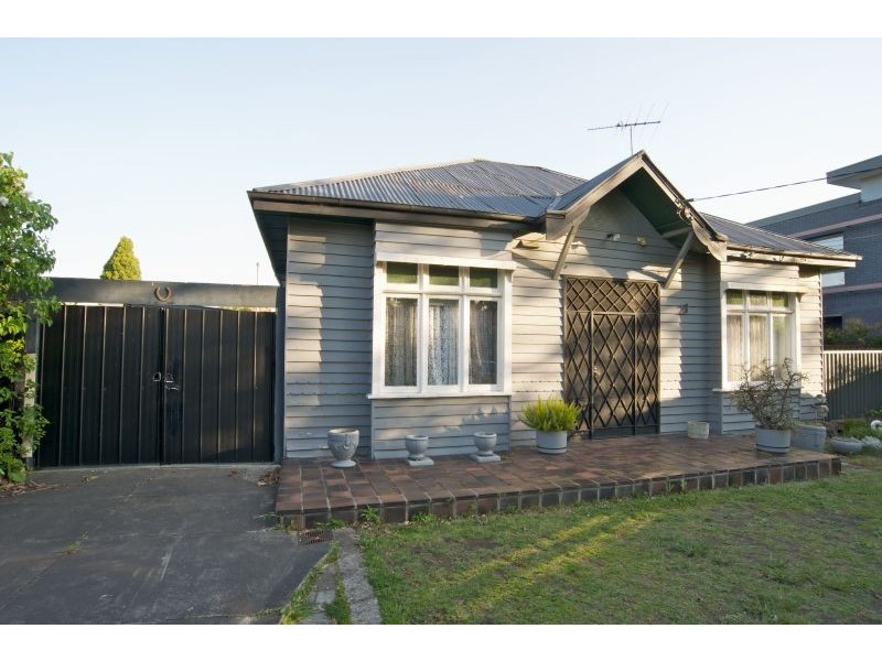 21 Peace Street, Glen Iris VIC 3146