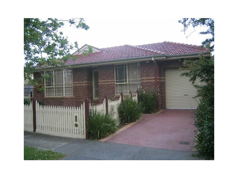 2a Renwick Street, Glen Iris VIC 3146