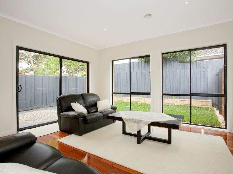 2/1 Peak Street, Malvern East VIC 3145