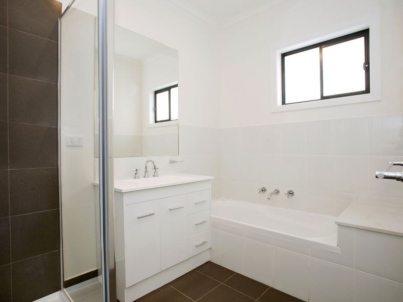 2/1 Peak Street, Malvern East VIC 3145