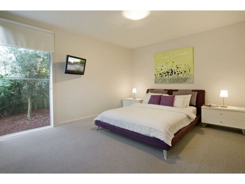 2/13 Halley Avenue, Camberwell VIC 3124