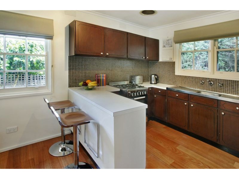 4/100 Warrigal Road, Surrey Hills VIC 3127