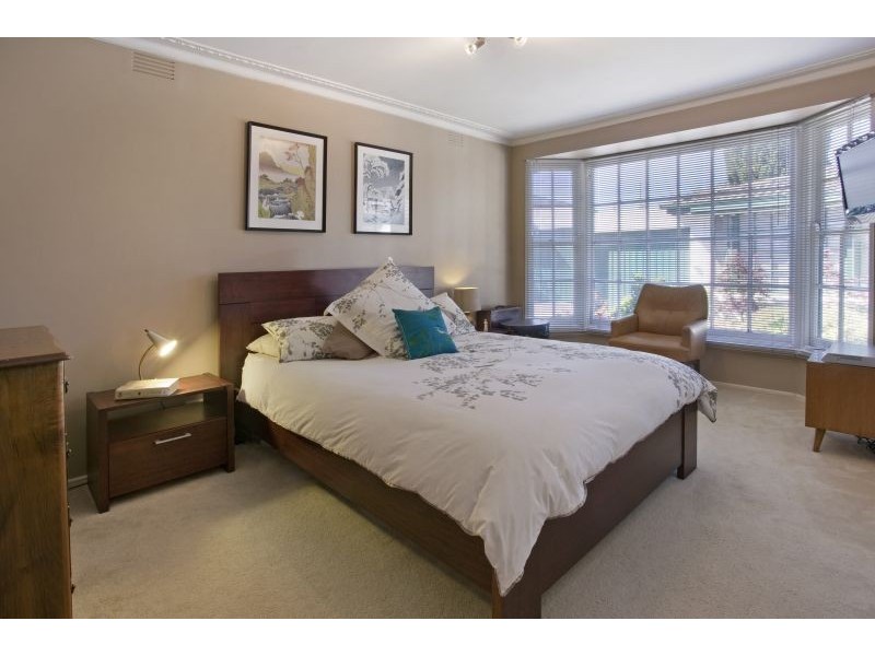 4/100 Warrigal Road, Surrey Hills VIC 3127