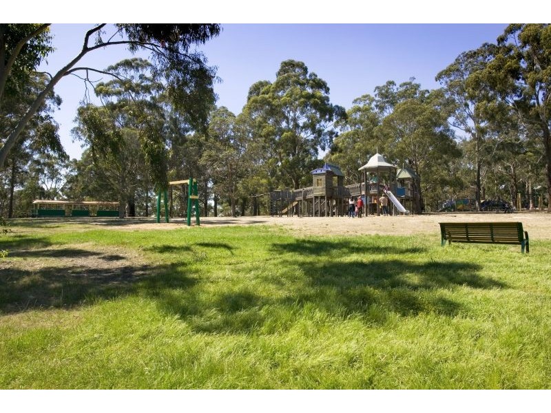 4/100 Warrigal Road, Surrey Hills VIC 3127