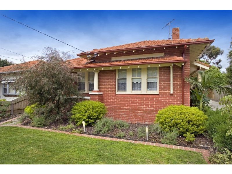 8 Karma Avenue, Malvern East VIC 3145