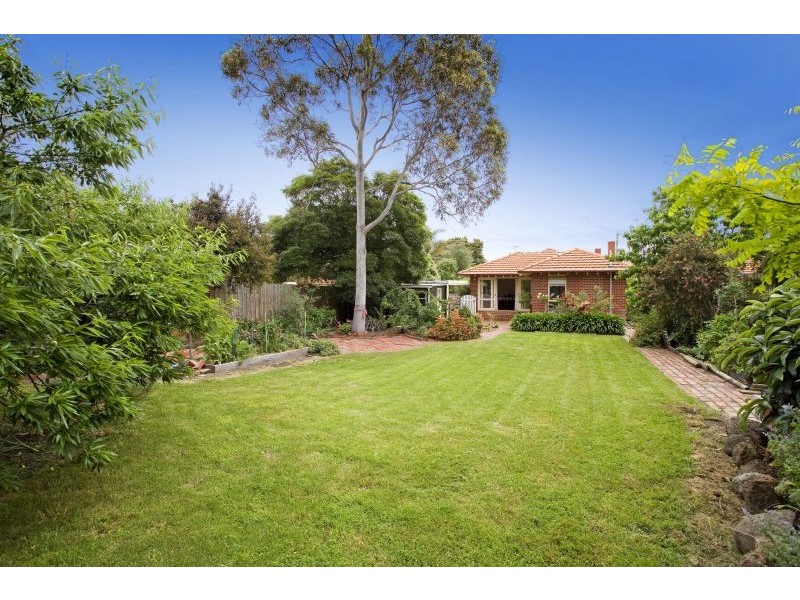 8 Karma Avenue, Malvern East VIC 3145