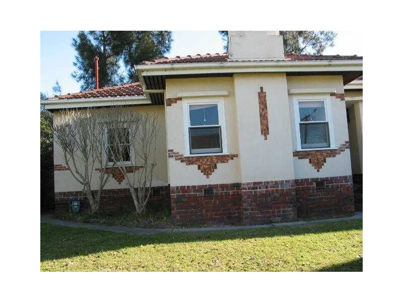 36 Cairnes Crescent, Malvern East VIC 3145
