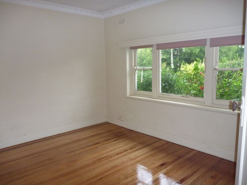 36 Cairnes Crescent, Malvern East VIC 3145