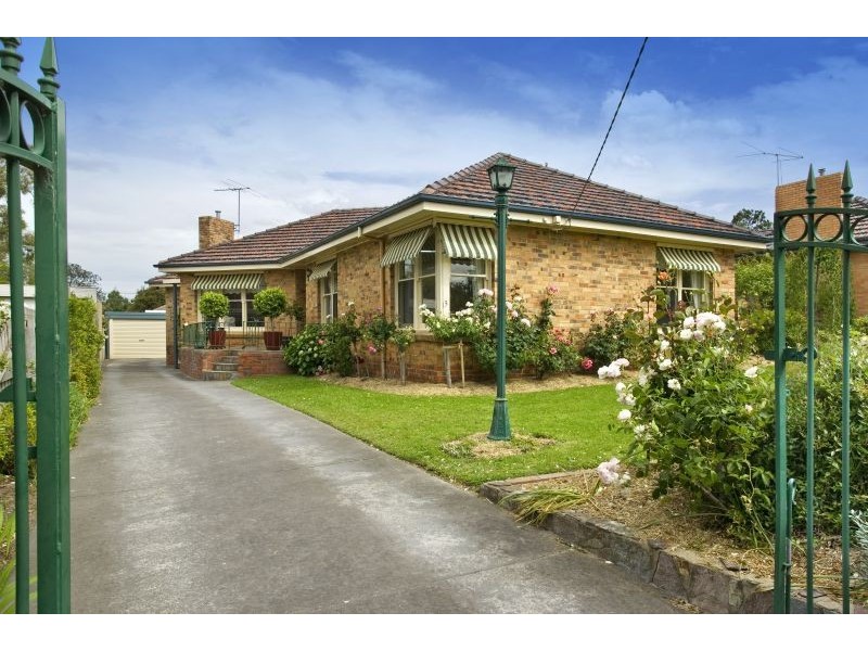 13 Karnak Road, Ashburton VIC 3147