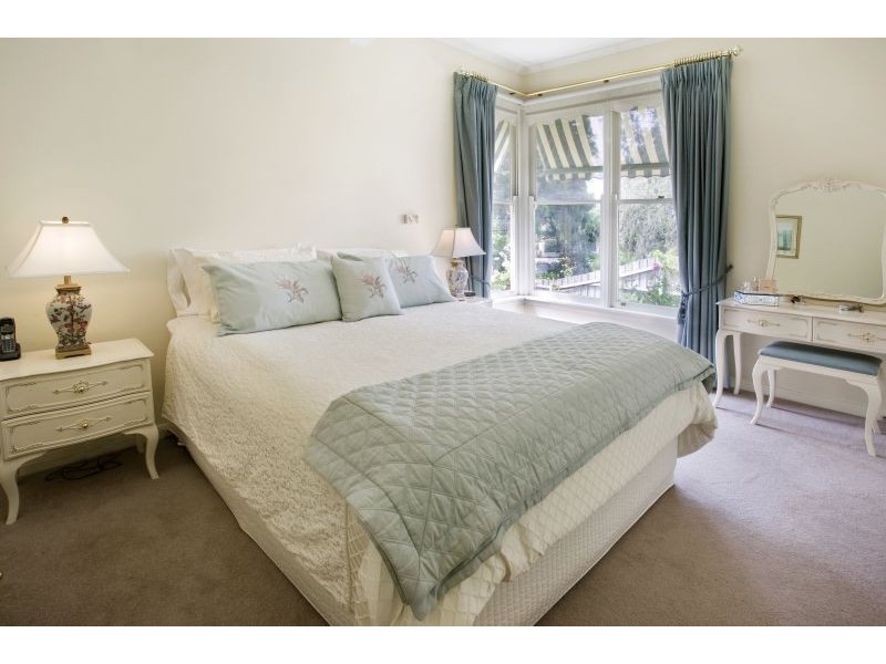 13 Karnak Road, Ashburton VIC 3147