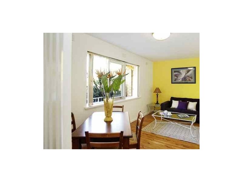 2/13 Glenvale Road, Glen Iris VIC 3146