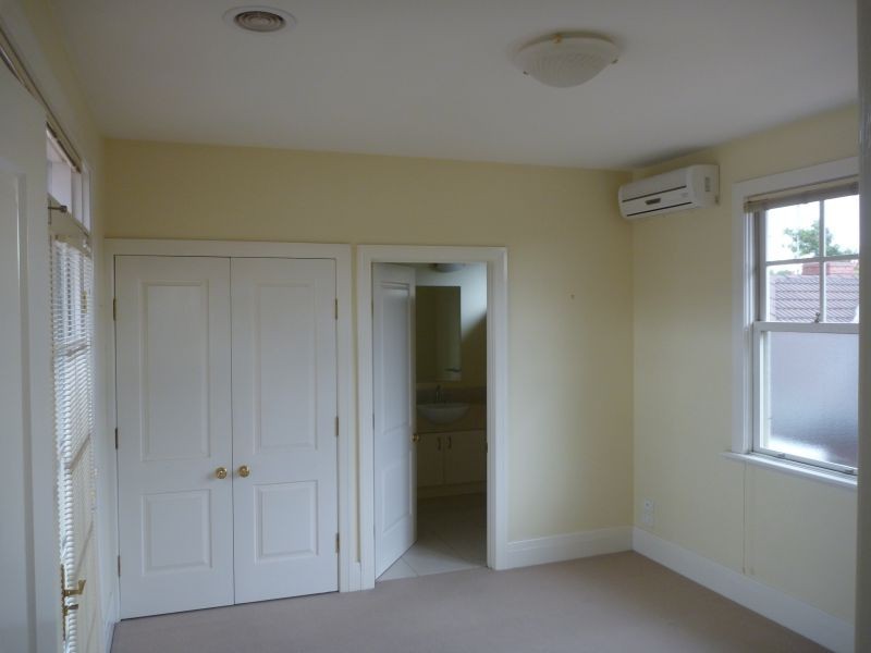 2/33 Peate Avenue, Glen Iris VIC 3146