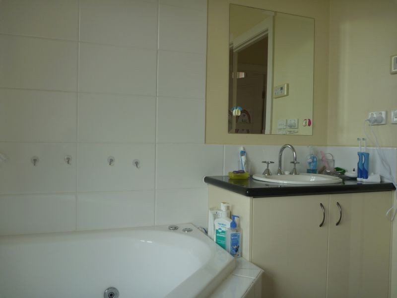 2/33 Peate Avenue, Glen Iris VIC 3146