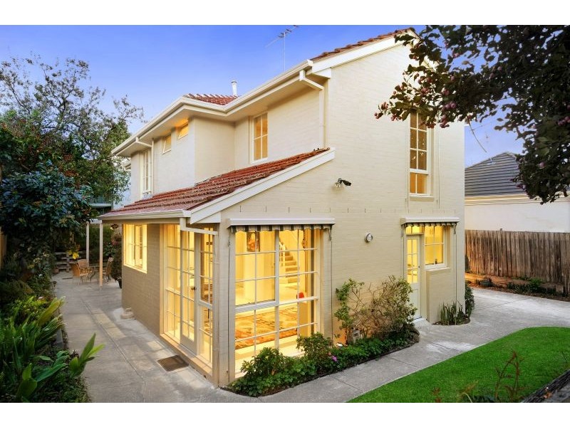 17 Sunhill Road, Glen Iris VIC 3146