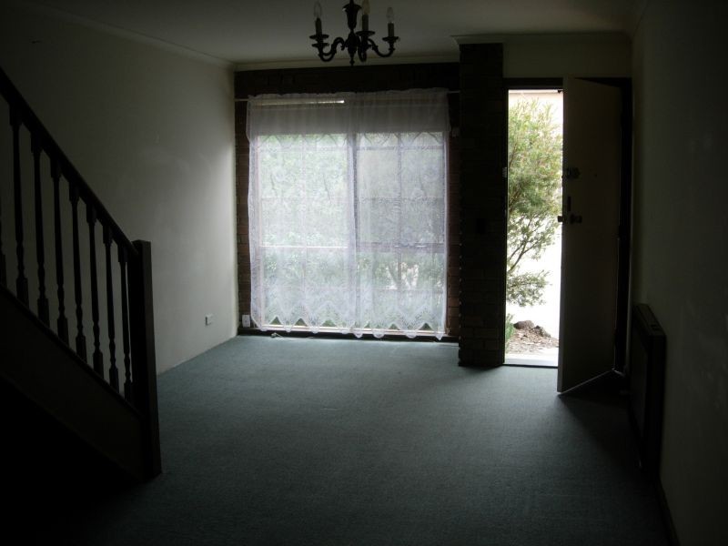 2/25 Brougham Street, Box Hill VIC 3128