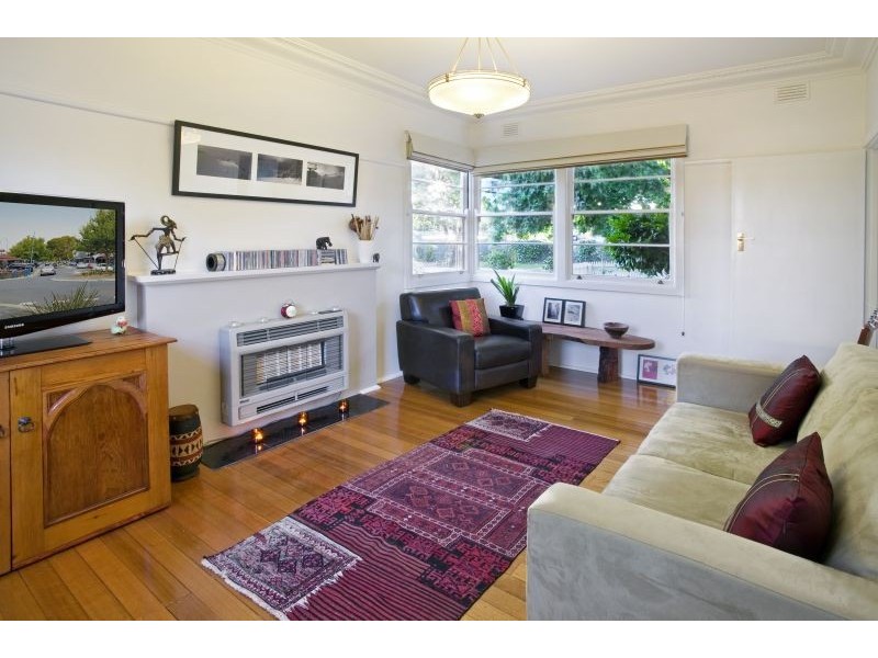 3 Warner Avenue, Ashburton VIC 3147