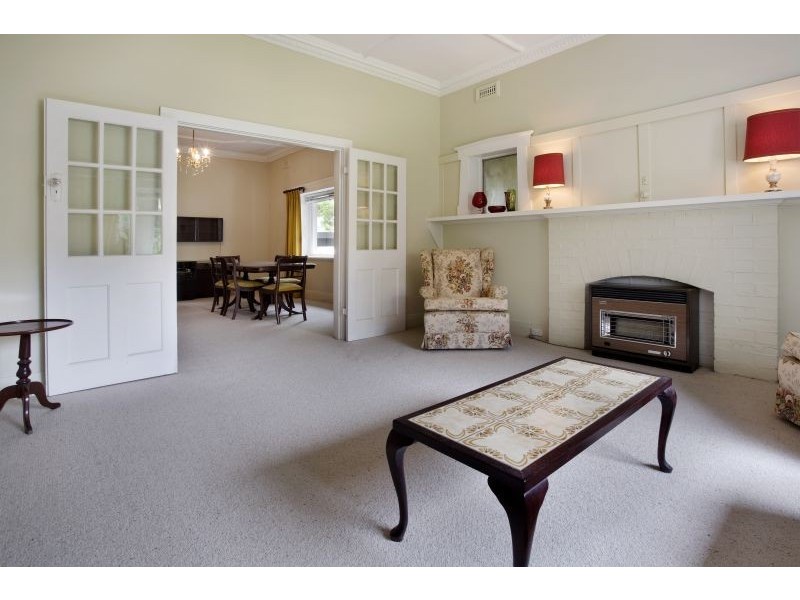 1687 Malvern Road, Glen Iris VIC 3146