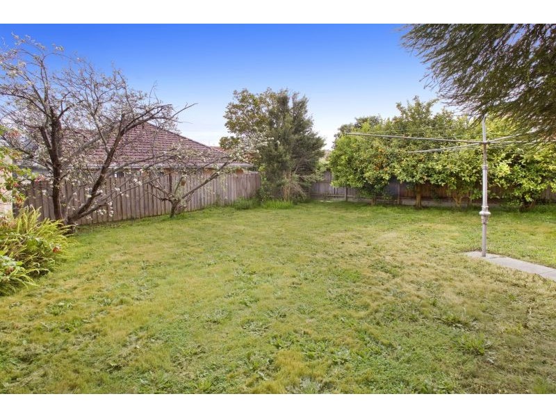 11 Mountfield Avenue, Malvern East VIC 3145