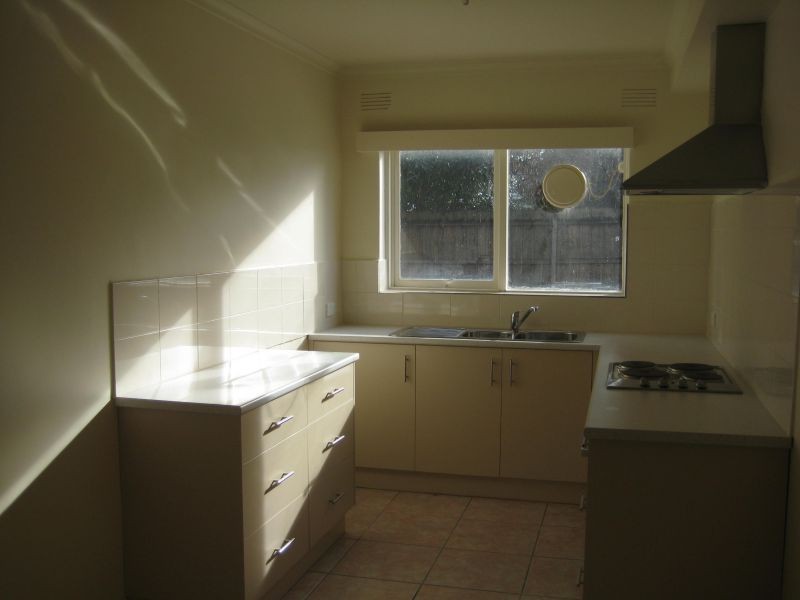 2/23 Genoa Street, Moorabbin VIC 3189