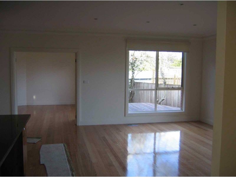 2/12 Crete Avenue, Ashburton VIC 3147