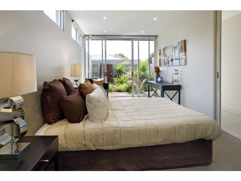 2/27 Irymple Avenue, Glen Iris VIC 3146
