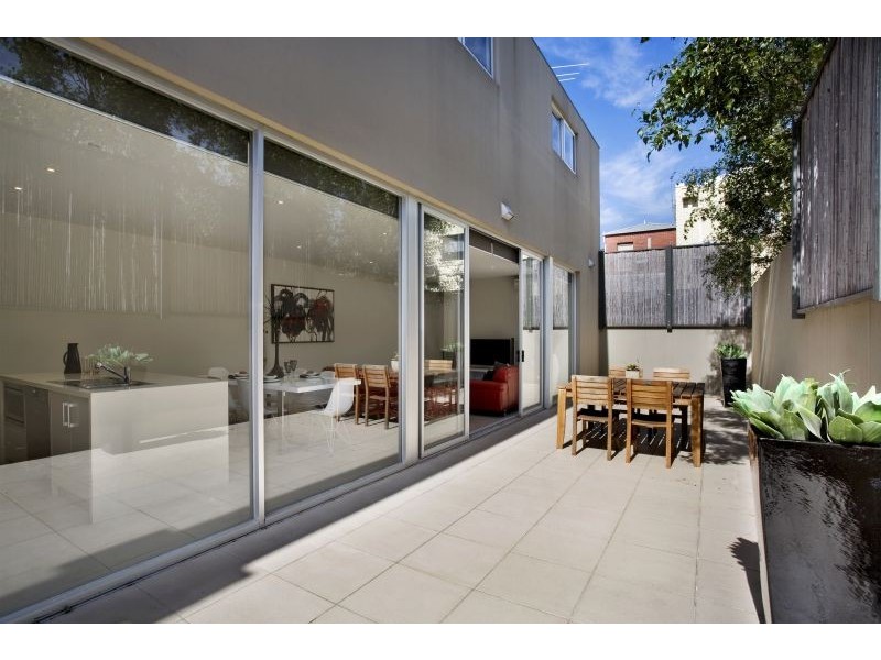 2/27 Irymple Avenue, Glen Iris VIC 3146