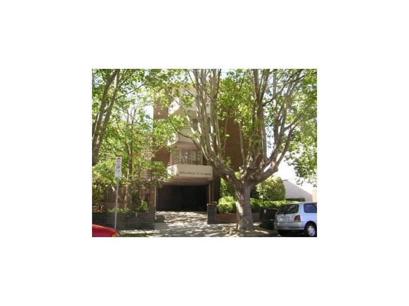 15/14 The Avenue, Windsor VIC 3181