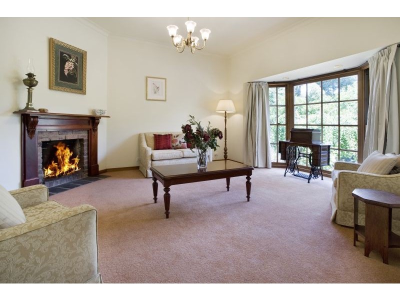 23 Mills Street, Glen Iris VIC 3146