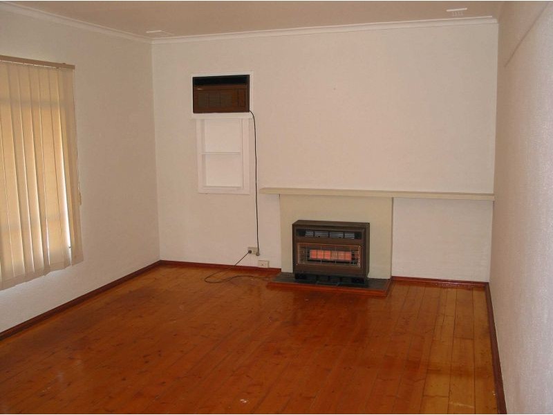 1/18 Nyrang Street, Chadstone VIC 3148