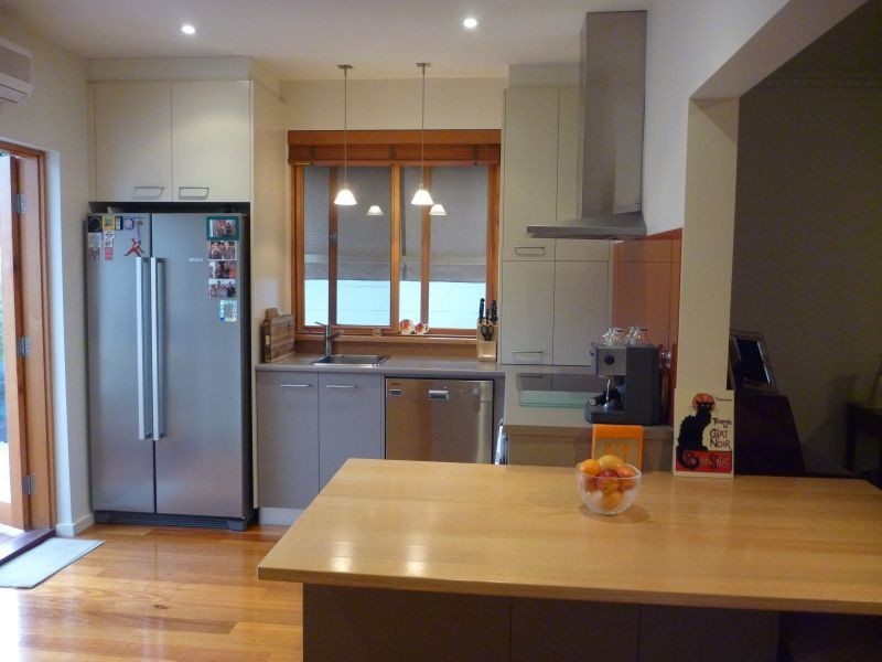 2/8 Lithgow Street, Glen Iris VIC 3146