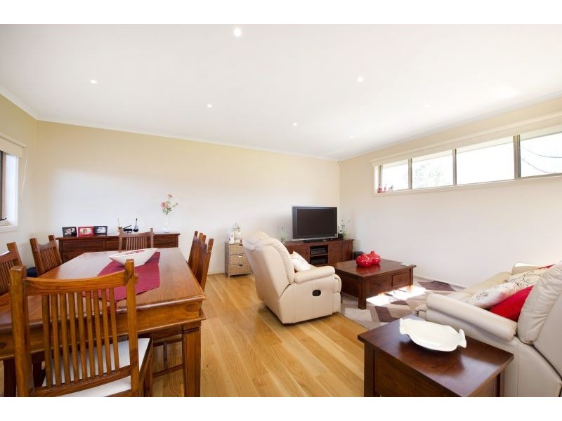 2/5 Reid Street, Ashwood VIC 3147