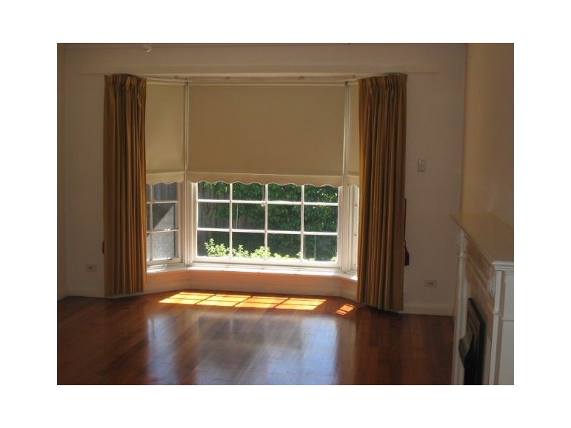 2/11 Allenby Road, Canterbury VIC 3126