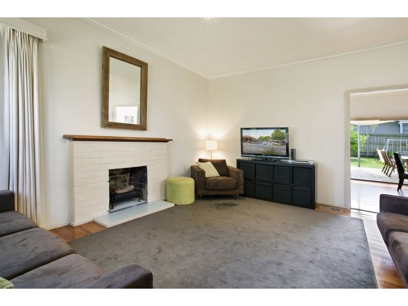 113 Victory Boulevard, Ashburton VIC 3147