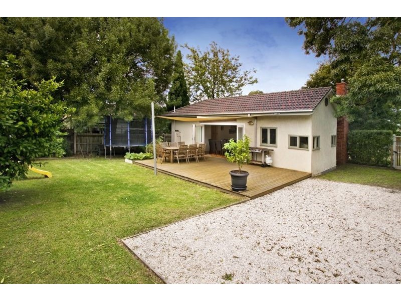 113 Victory Boulevard, Ashburton VIC 3147