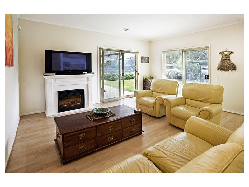 27 Hyslop Parade, Malvern East VIC 3145