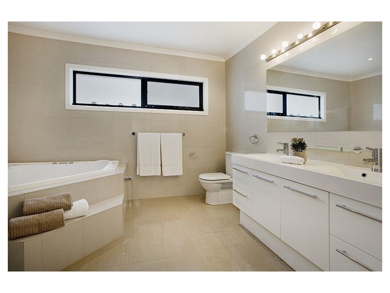 1 Sutherland Street, Malvern East VIC 3145
