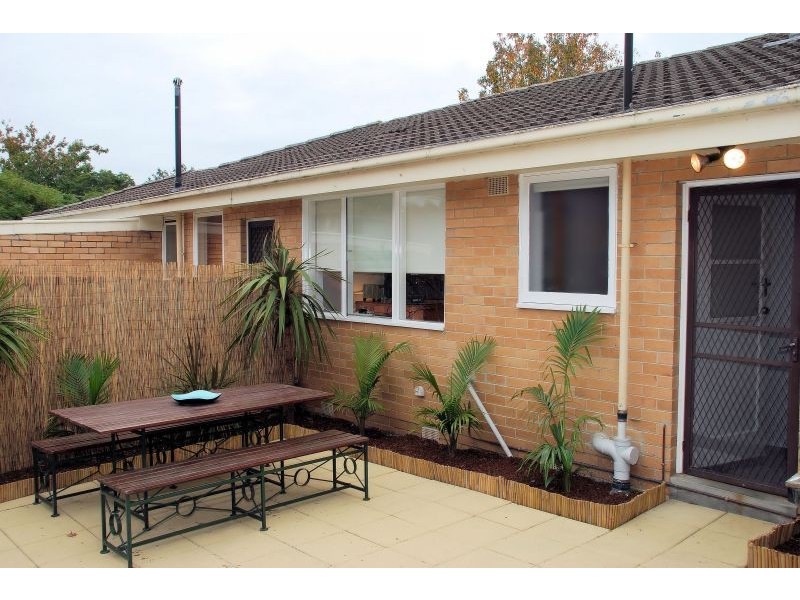 2/32 Belmont Avenue North, Glen Iris VIC 3146