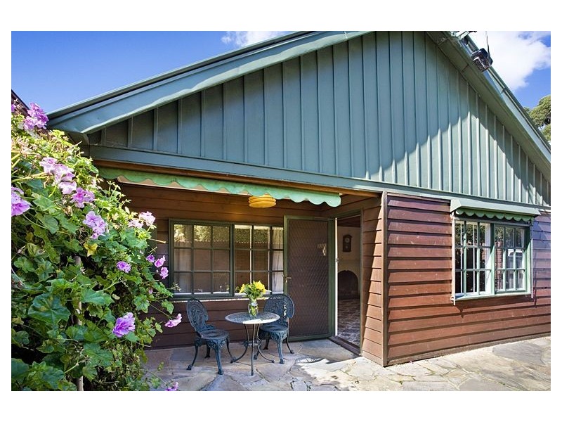 6 Acre Place, Malvern VIC 3144